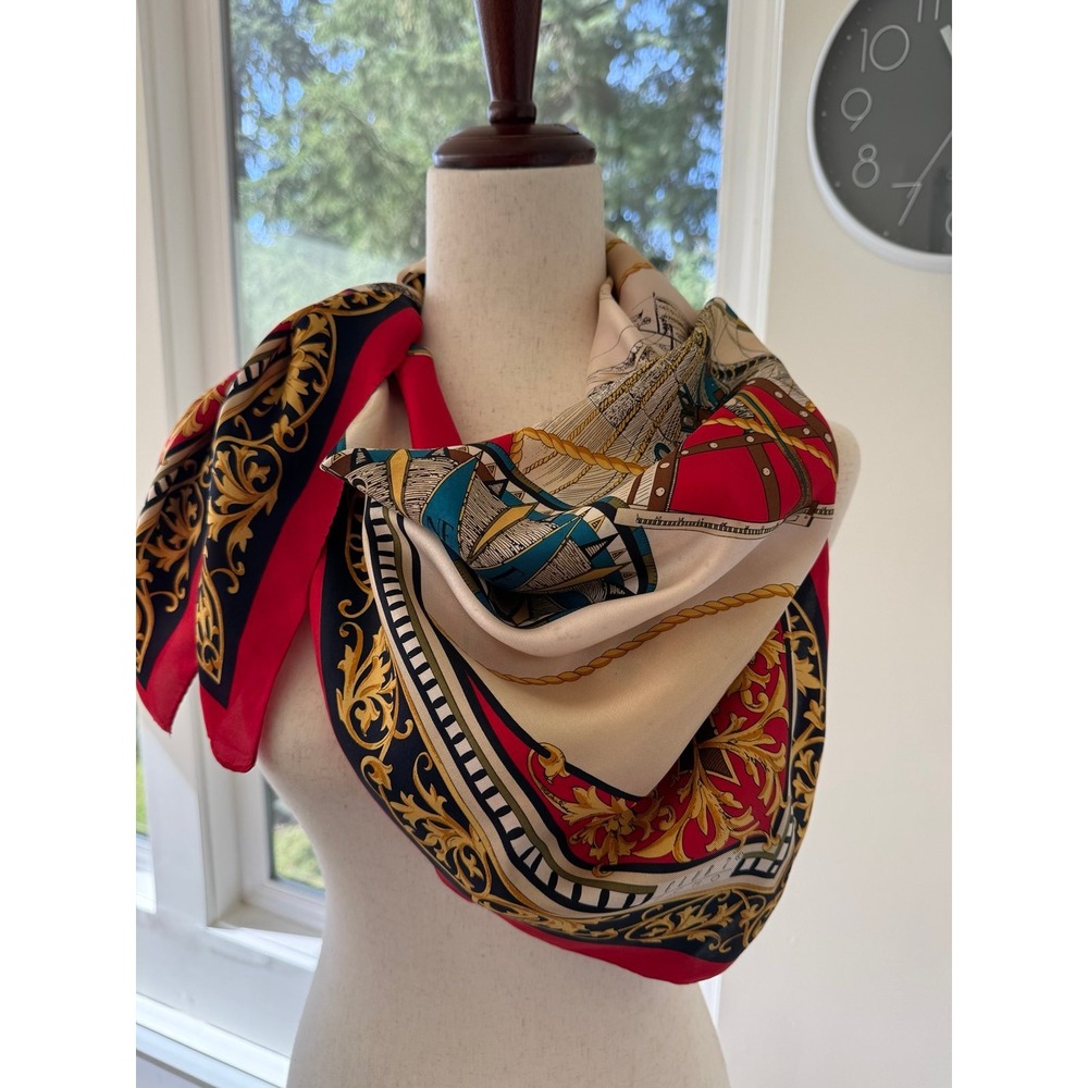 Large silk Club 7 Echo scarf